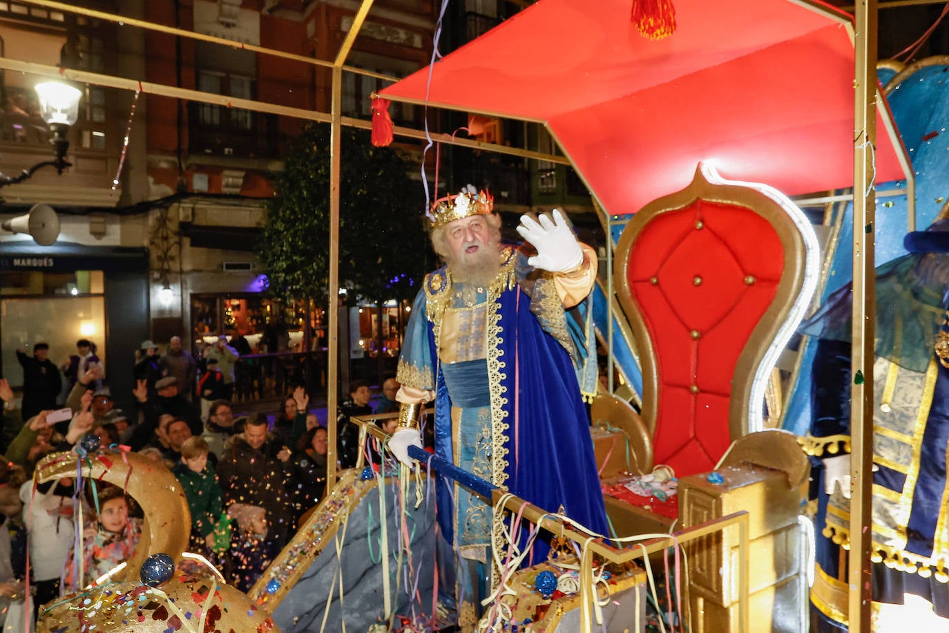 Los Reyes en el Ayuntamiento de Gijón