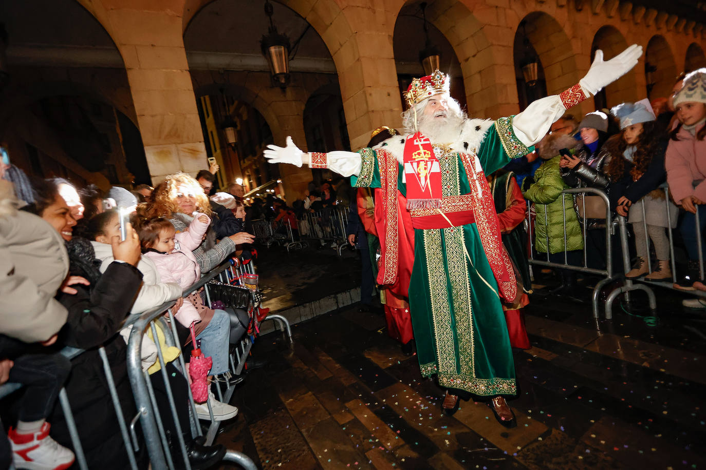 Los Reyes en el Ayuntamiento de Gijón