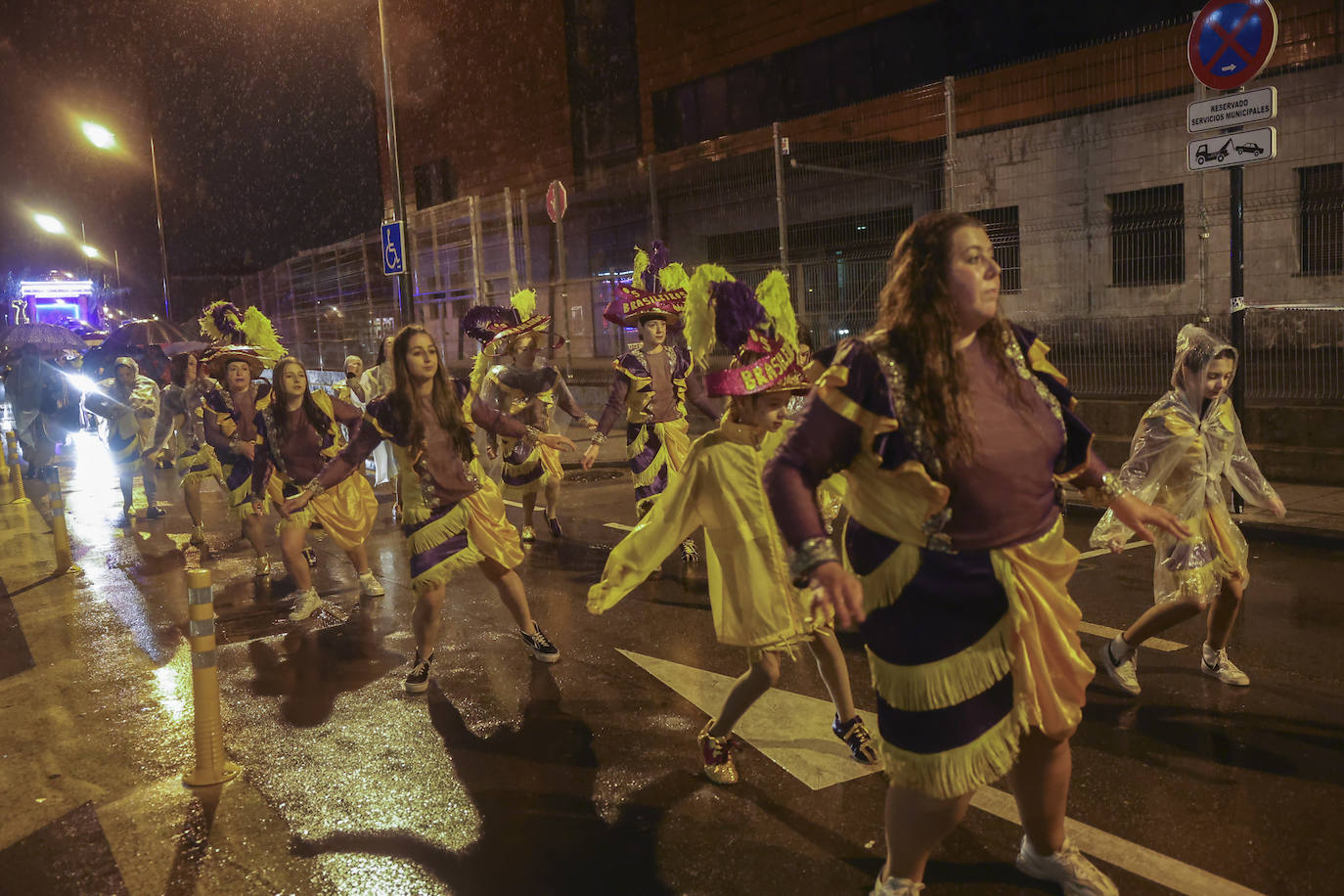 Lugones recibe a los Reyes Magos con los brazos abiertos