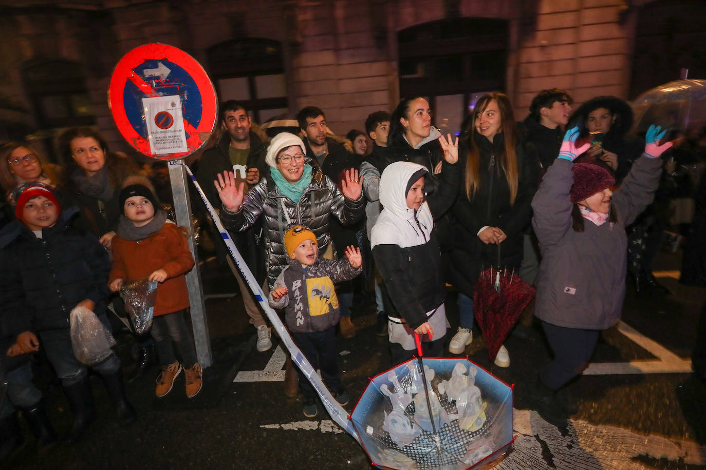 Todas las fotos de la cabalgata de los Reyes Magos en Avilés