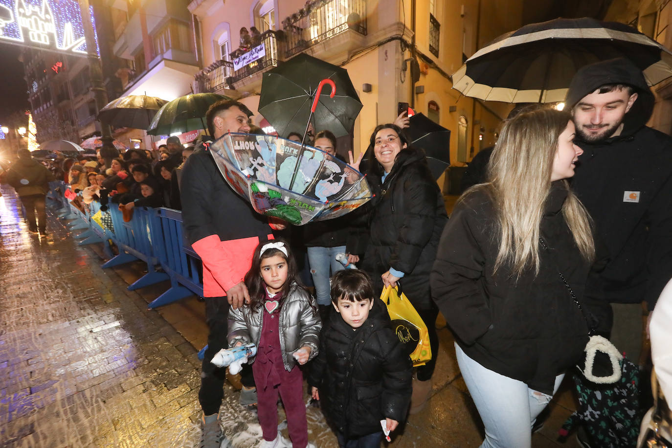 Todas las fotos de la cabalgata de los Reyes Magos en Avilés