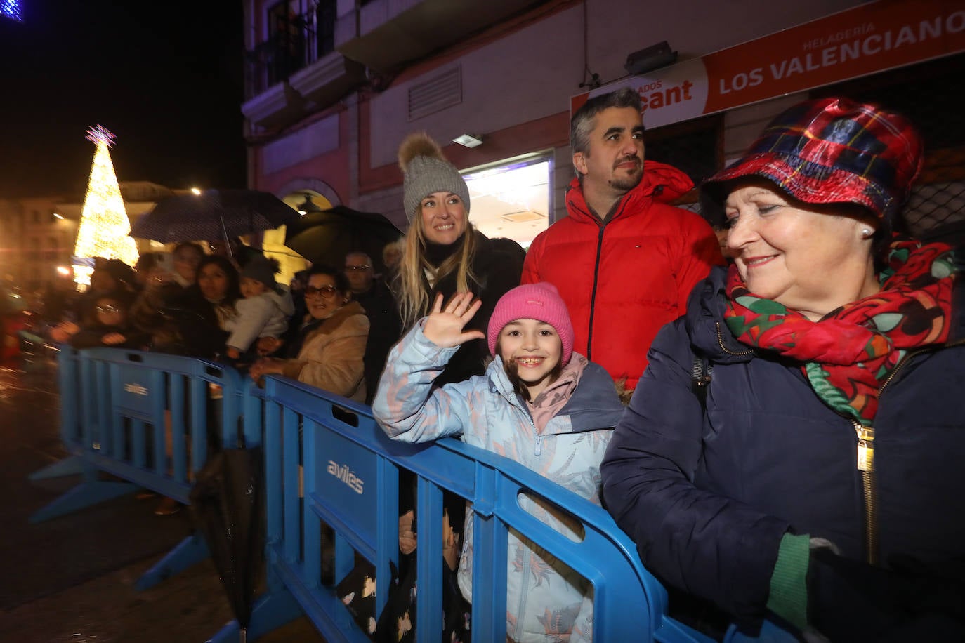 Todas las fotos de la cabalgata de los Reyes Magos en Avilés