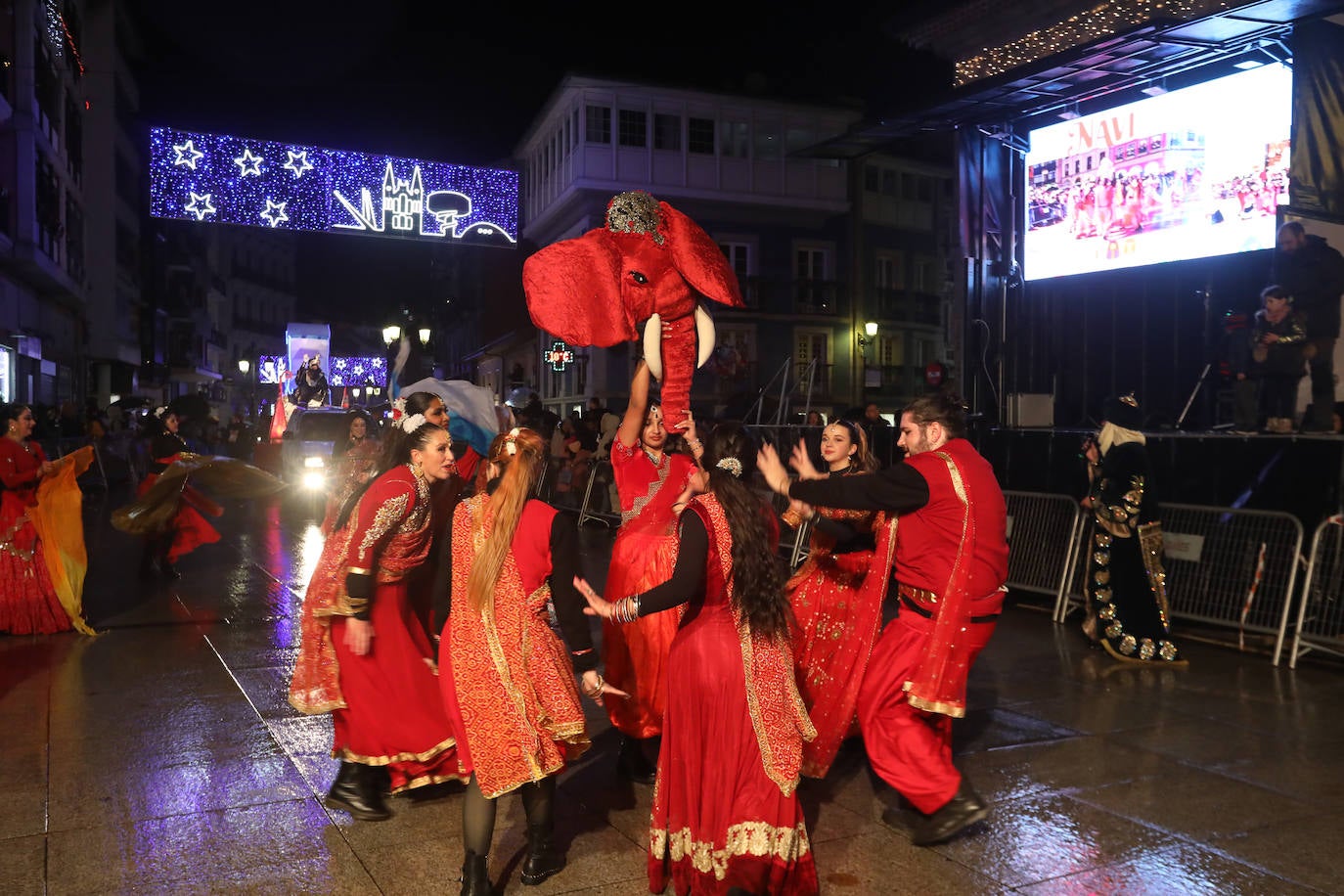 Todas las fotos de la cabalgata de los Reyes Magos en Avilés