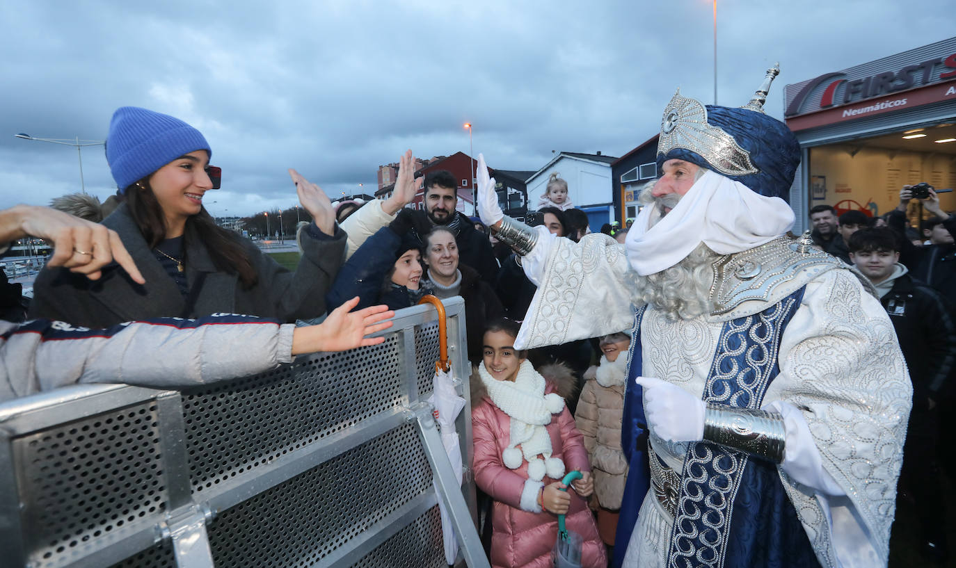 Todas las fotos de la cabalgata de los Reyes Magos en Avilés