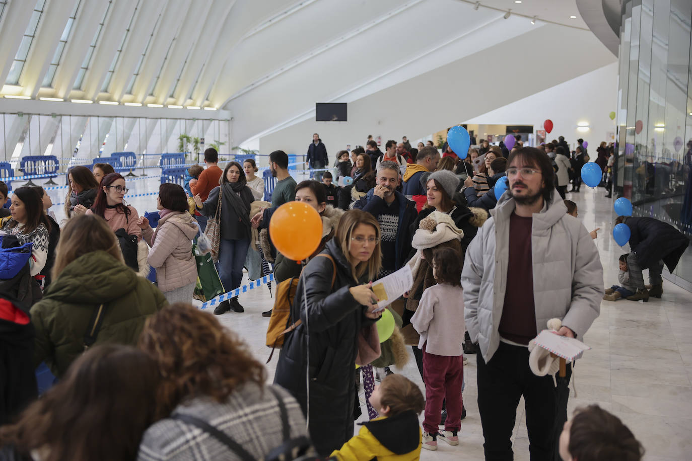 Ilusión y nervios en Oviedo antes de la cabalgata de los Reyes Magos