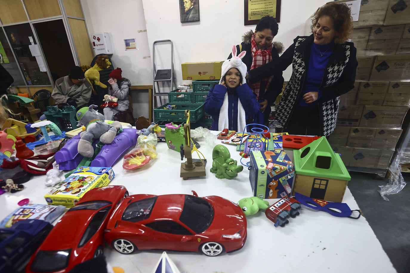 Una mañana de Reyes cargada de ilusión y de regalos en Asturias