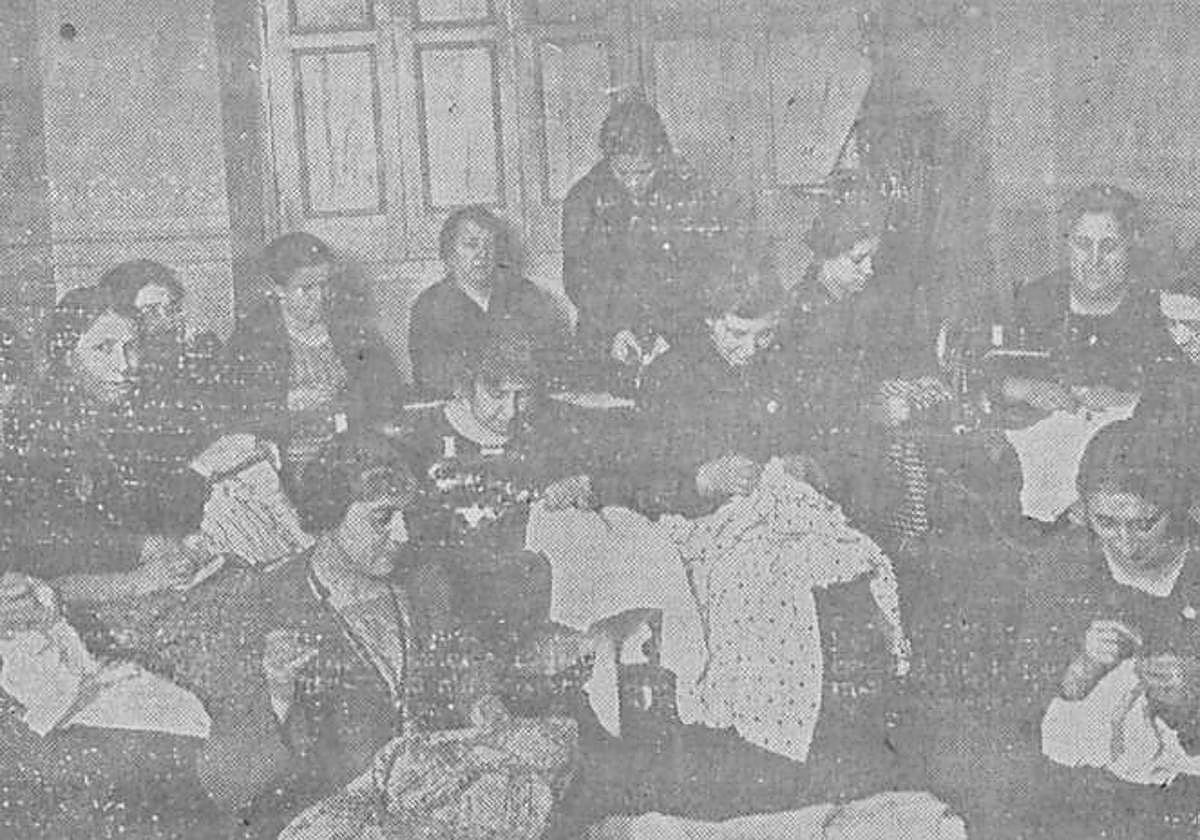 El Sindicato de la Aguja cose para los necesitados