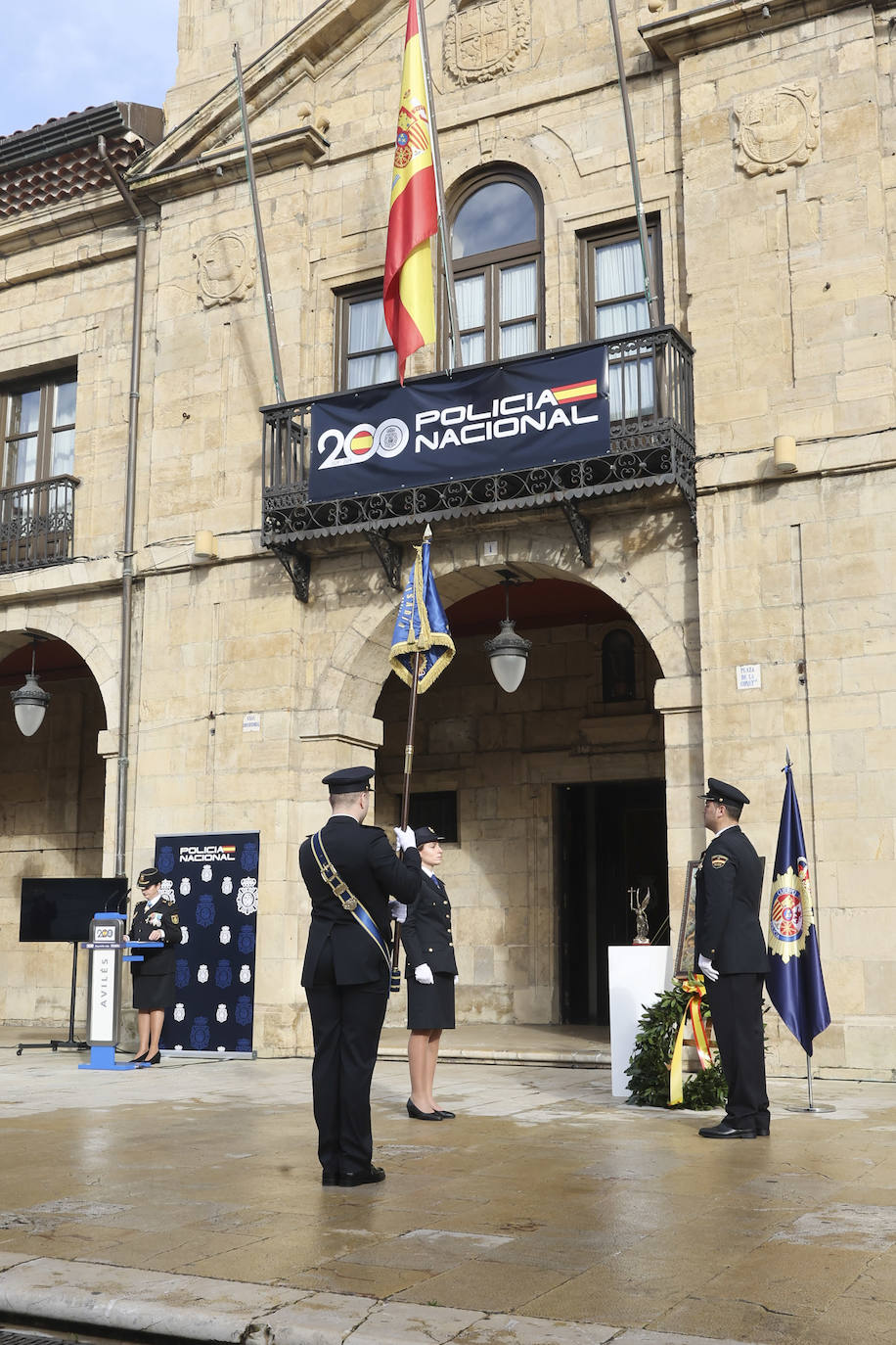 Avilés celebra los 200 años de la Policía Nacional