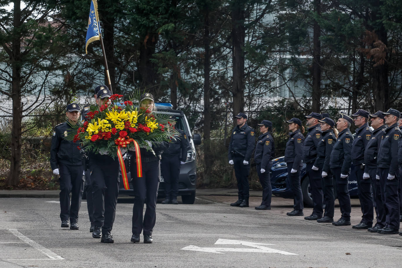 Gijón rinde homenaje a la Policía Nacional en su 200 aniversario