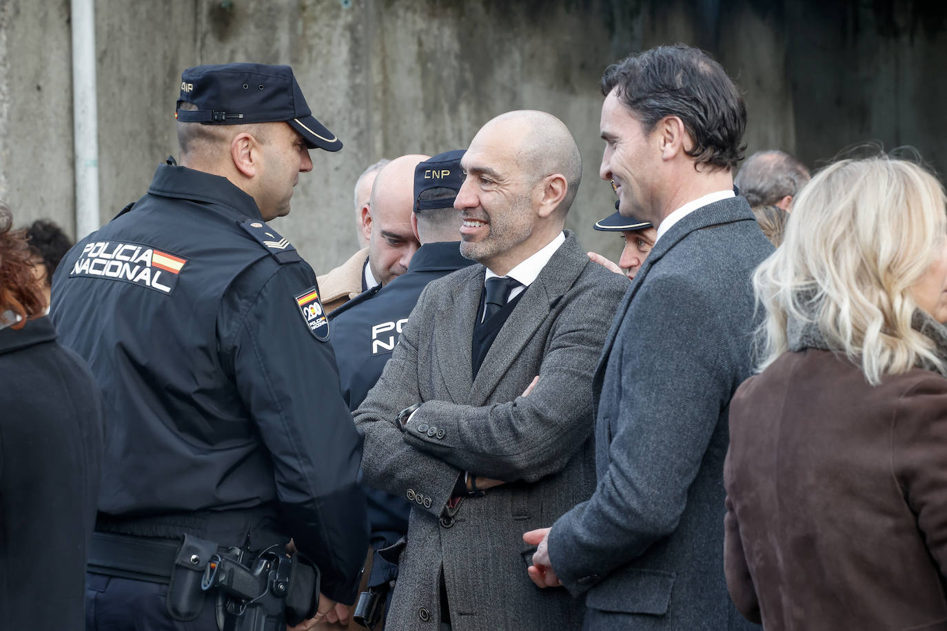 Gijón rinde homenaje a la Policía Nacional en su 200 aniversario