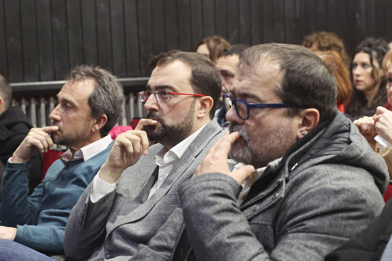 Multitudinario y emotivo adiós a Anita Sirgo, referente de la lucha obrera