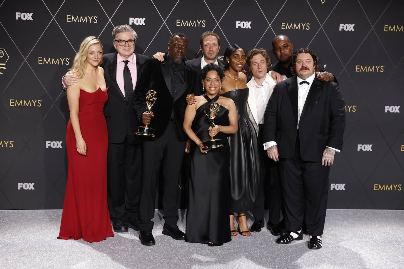 Los mejores momentos y atuendos de la gala de los Emmy 2024