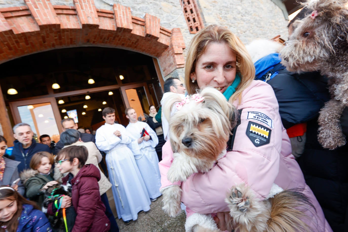 Bendición de mascotas en Gijón por San Antón