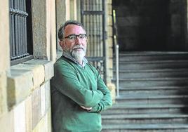 El edil socialista Juan Álvarez Areces posa para EL COMERCIO.