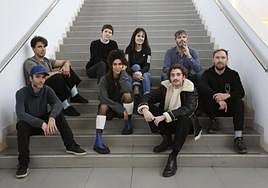 Arriba, Carlos de Arquer, Ana García Argüelles, Alba Matilla, Juan Cañada. Abajo, Chus Bernabé, María Barrena, Guillermo Braga y Chylo, poco antes de enseñar sus trabajos.