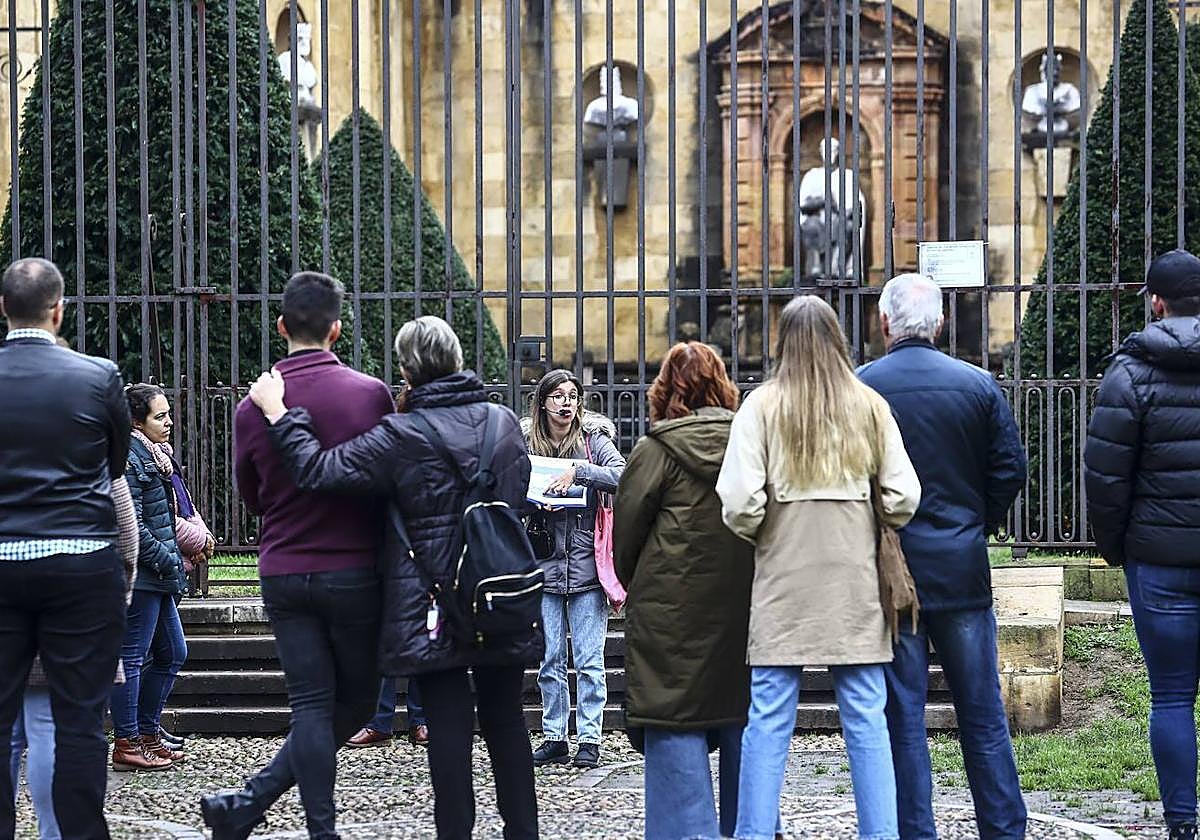 Turistas en Oviedo el pasado Puente de Diciembre.