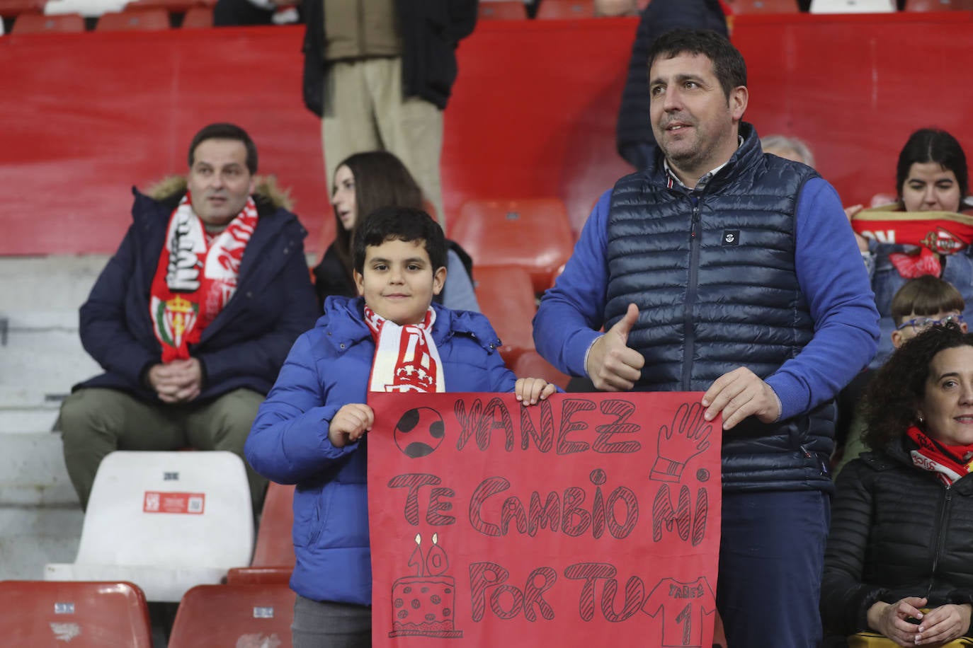 ¿Estuviste en el Sporting - Racing de Ferrol? ¡Búscate en las fotos!