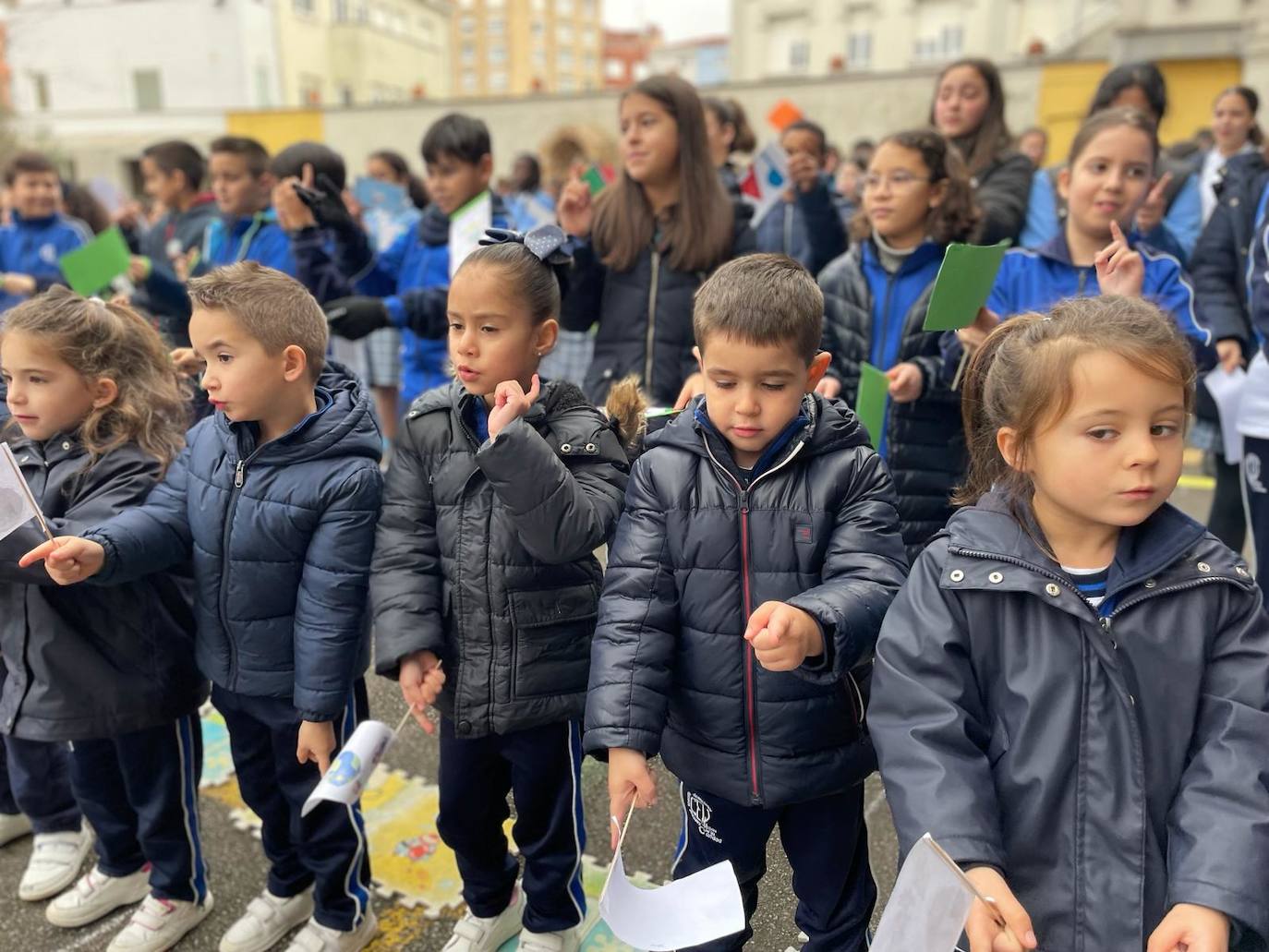 Así celebraron los colegios de Gijón el Día de la Paz