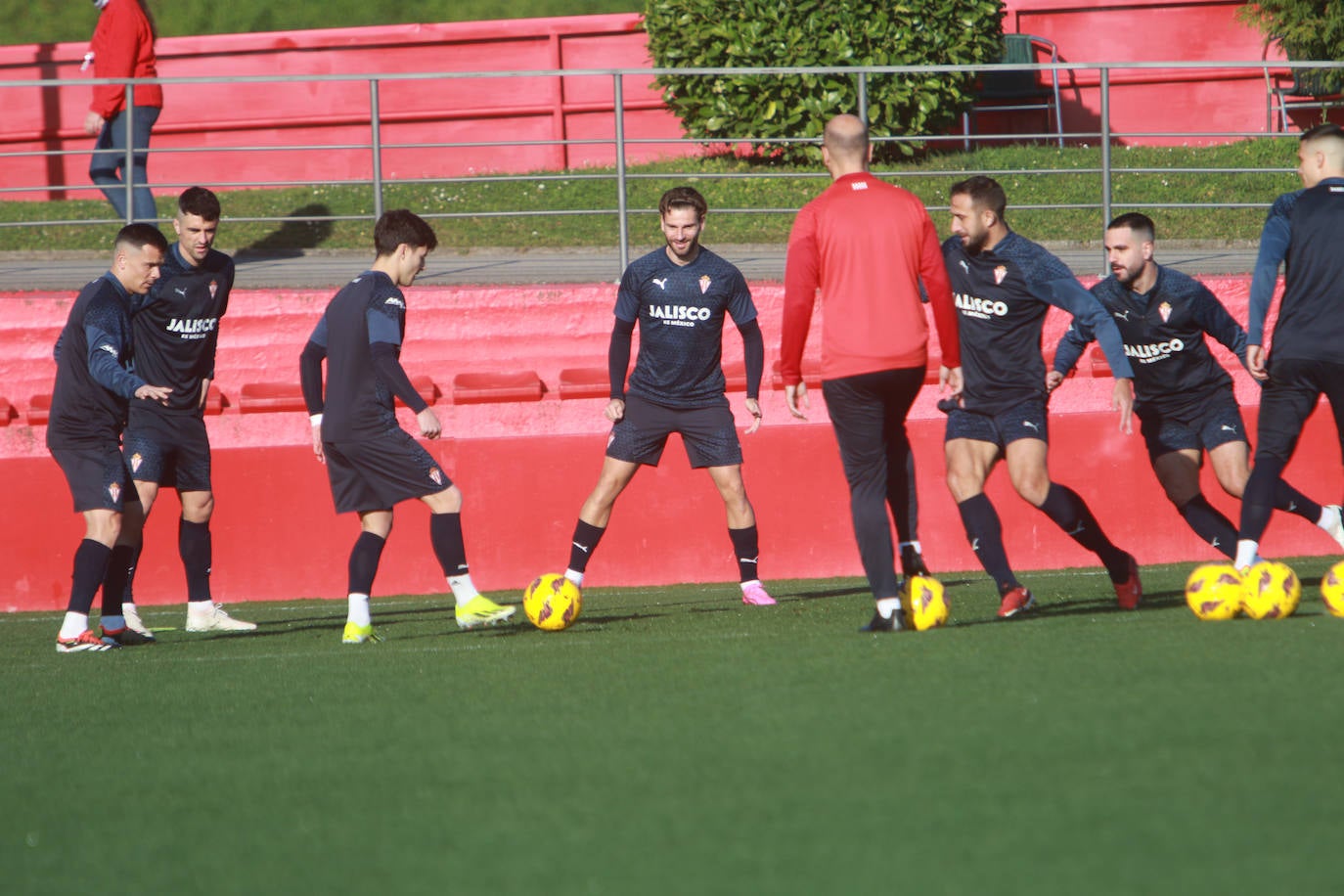 Las imágenes del entrenamiento del Sporting de Gijón