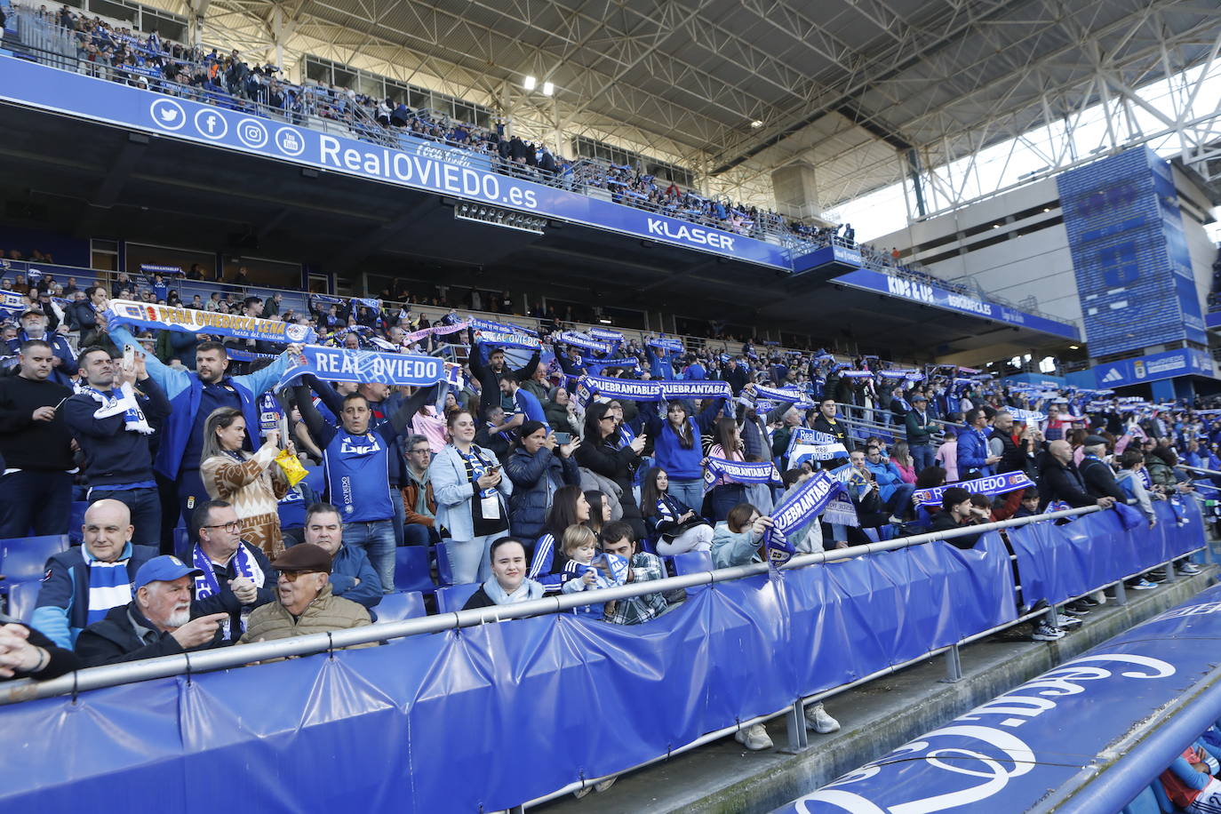 ¿Estuviste viendo el Real Oviedo - Eldense? ¡Búscate en las fotos del Tartiere!