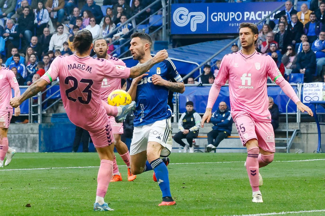 El Real Oviedo - Eldense, en imágenes: así fue el partido