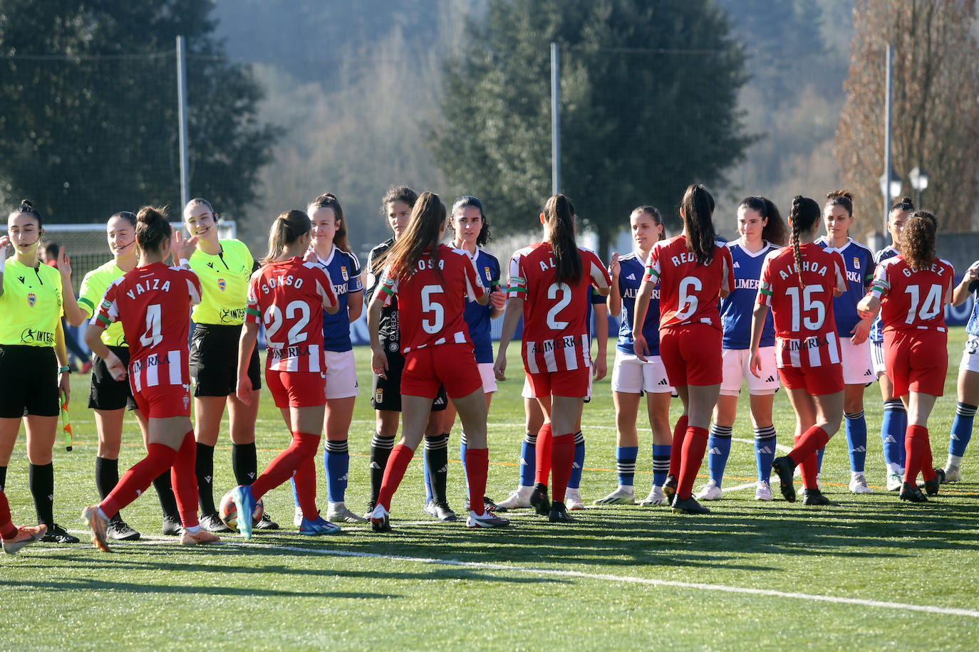 El derbi femenino Real Oviedo - Sporting de Gijón, en imágenes