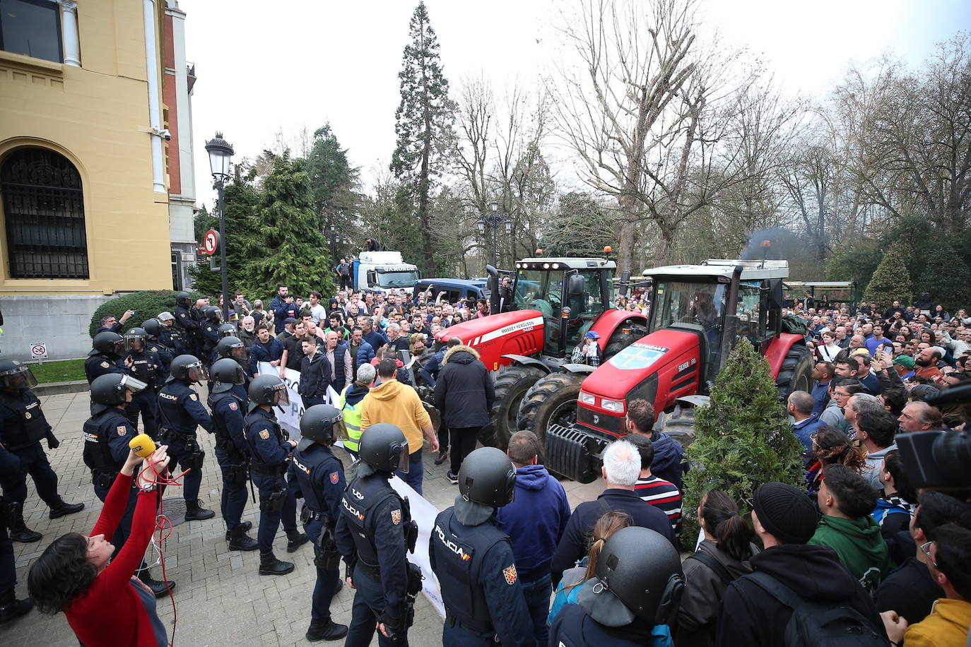 Tractorada en Asturias: las imágenes que deja la protesta del campo asturiano