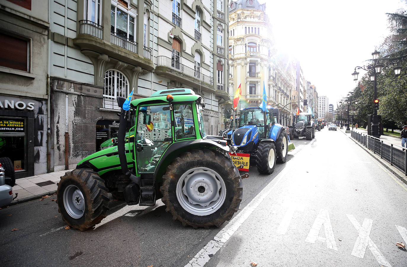 Tractorada en Asturias: las imágenes que deja la protesta del campo asturiano