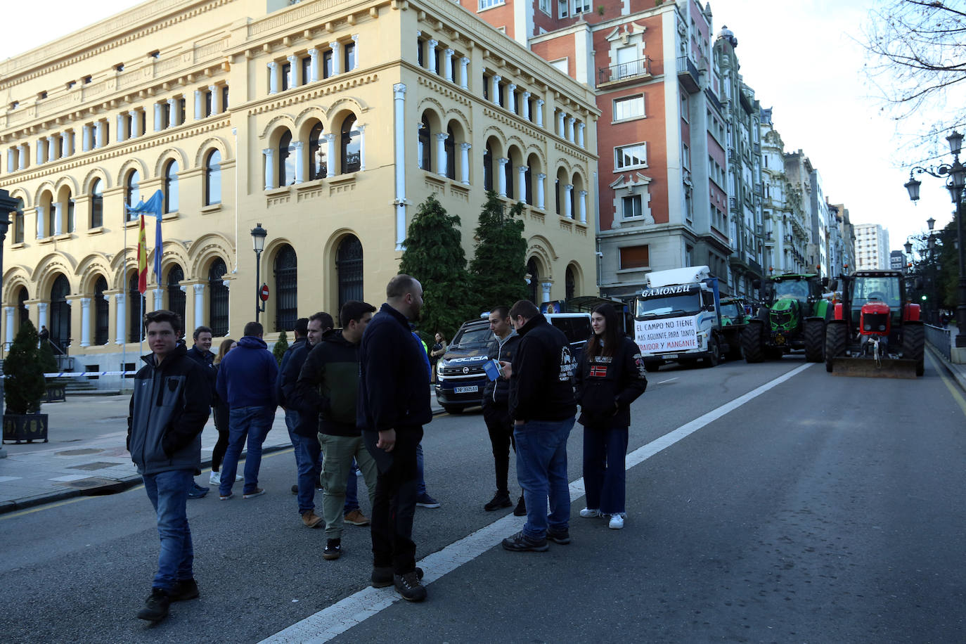 Así ha sido la tractorada en Oviedo de este viernes