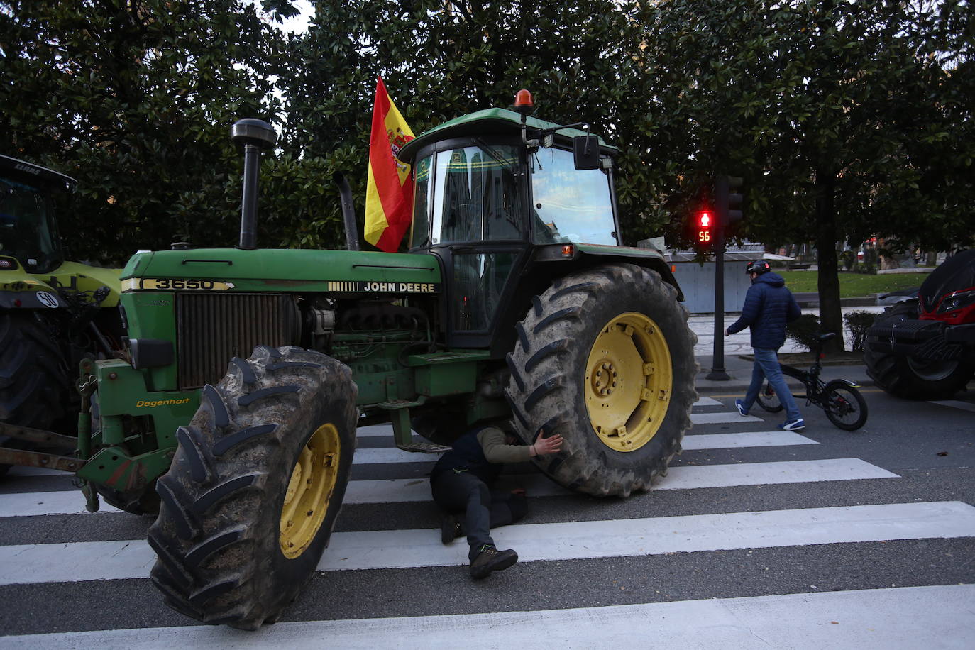 Así ha sido la tractorada en Oviedo de este viernes