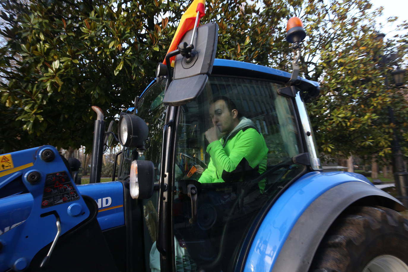 Así ha sido la tractorada en Oviedo de este viernes