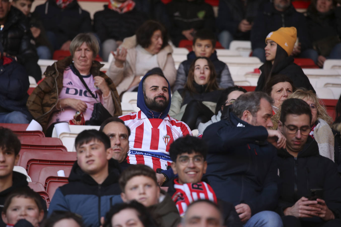 ¿Estuviste en el Sporting - Real Oviedo? ¡Búscate!