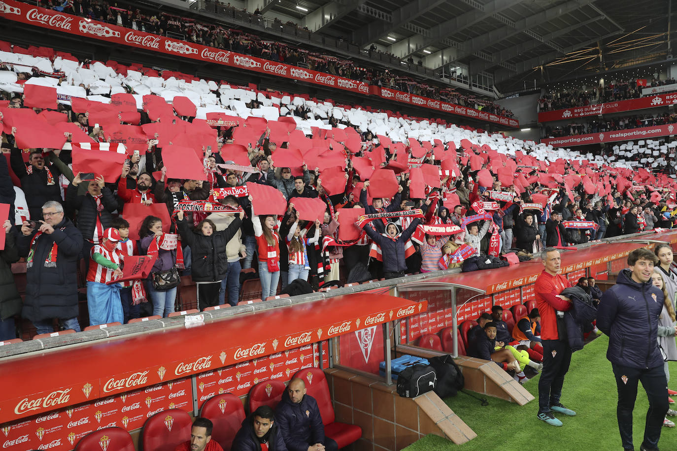 Las mejores imágenes del derbi Sporting - Real Oviedo