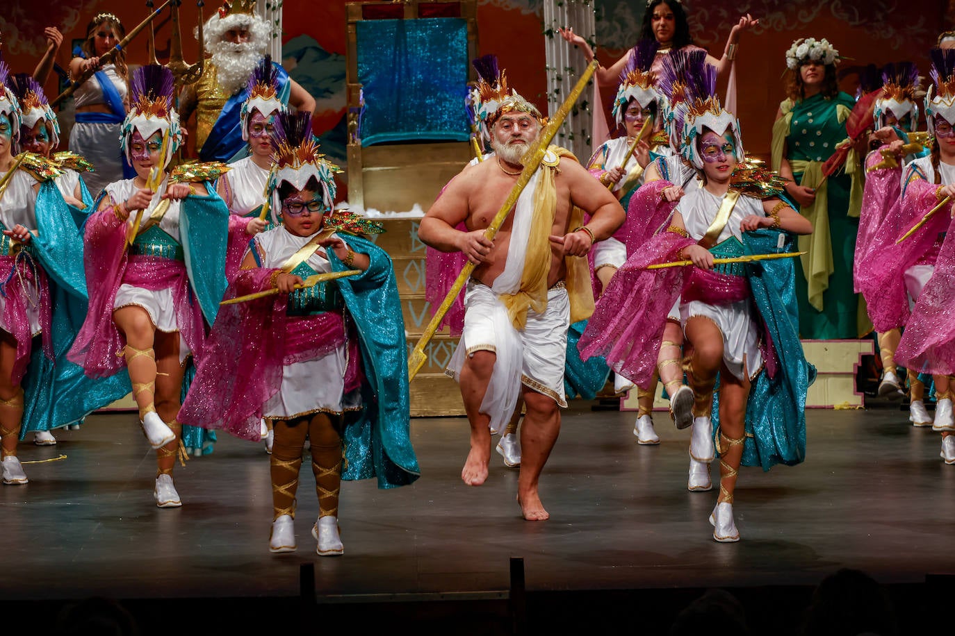 Las charangas llenan el Teatro Jovellanos por segundo día