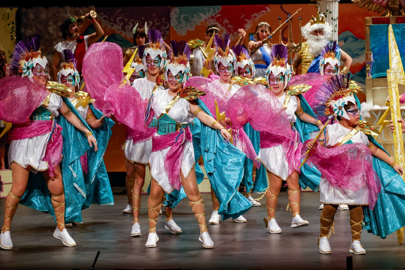 Las charangas llenan el Teatro Jovellanos por segundo día