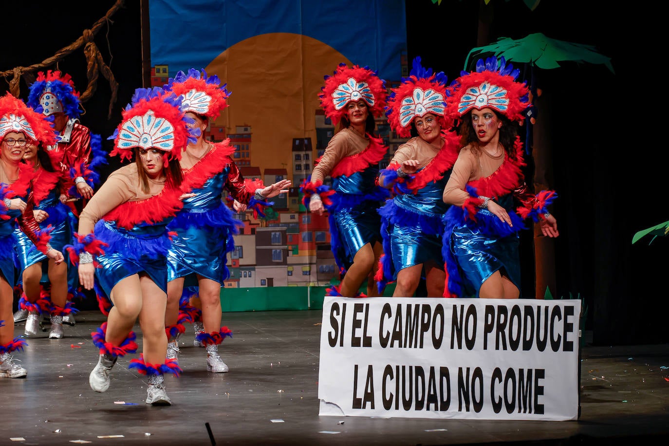 Las charangas llenan el Teatro Jovellanos por segundo día