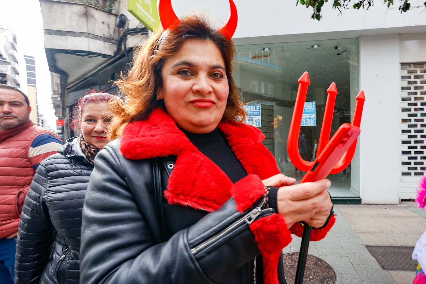 Multitudinario desfile infantil en Gijón: ilusión a todo color en el antroxu de los peques