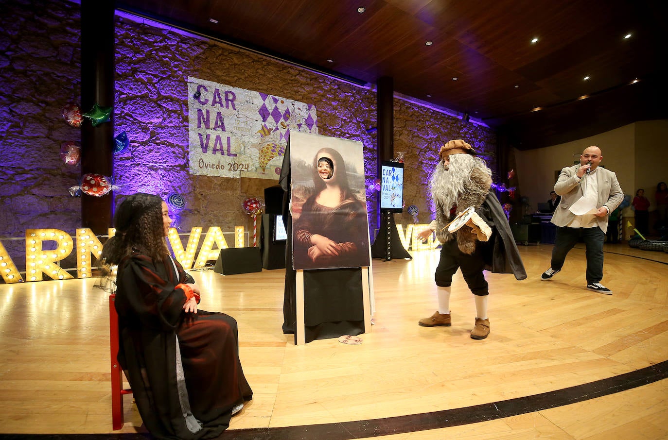 Diversión y color en el concurso de disfraces infantil de Oviedo