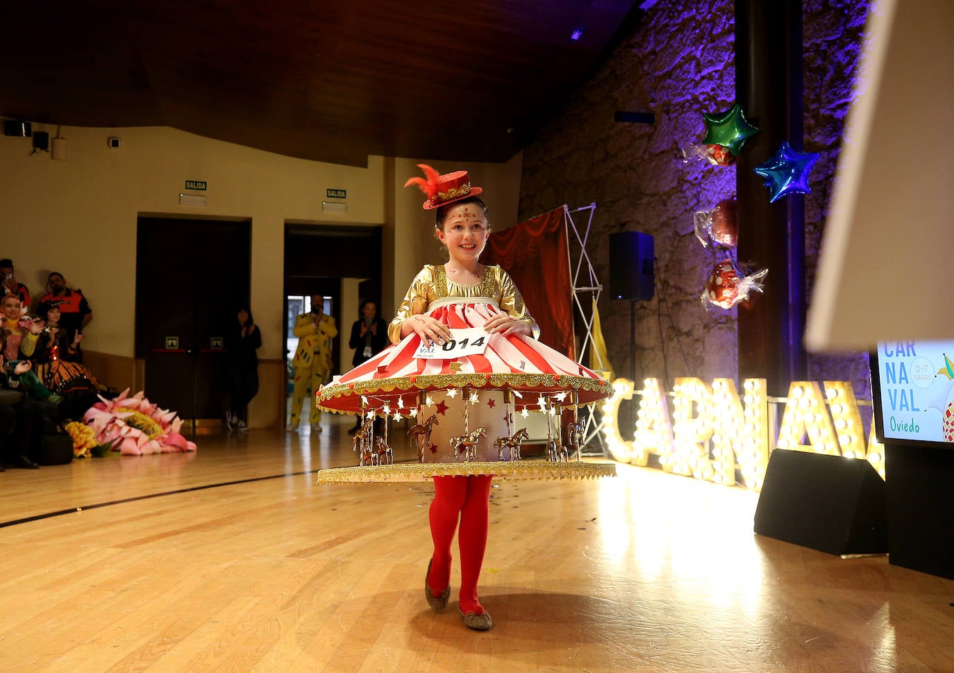 Diversión y color en el concurso de disfraces infantil de Oviedo