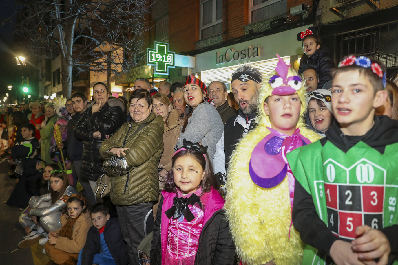 Así fue el desfile de carnaval de Gijón: una multitud y despliegue de originalidad