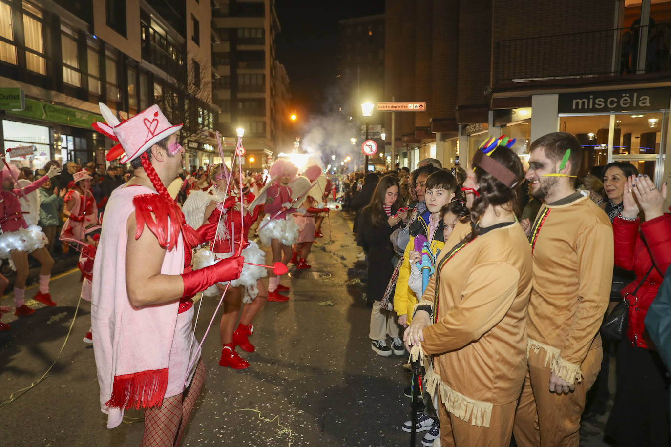 Así fue el desfile de carnaval de Gijón: una multitud y despliegue de originalidad