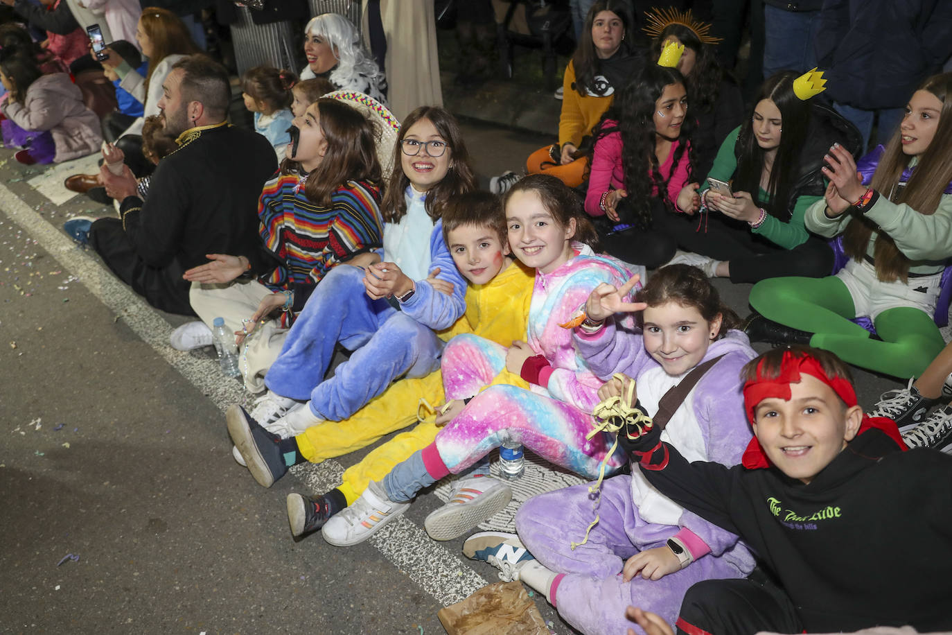 Así fue el desfile de carnaval de Gijón: una multitud y despliegue de originalidad