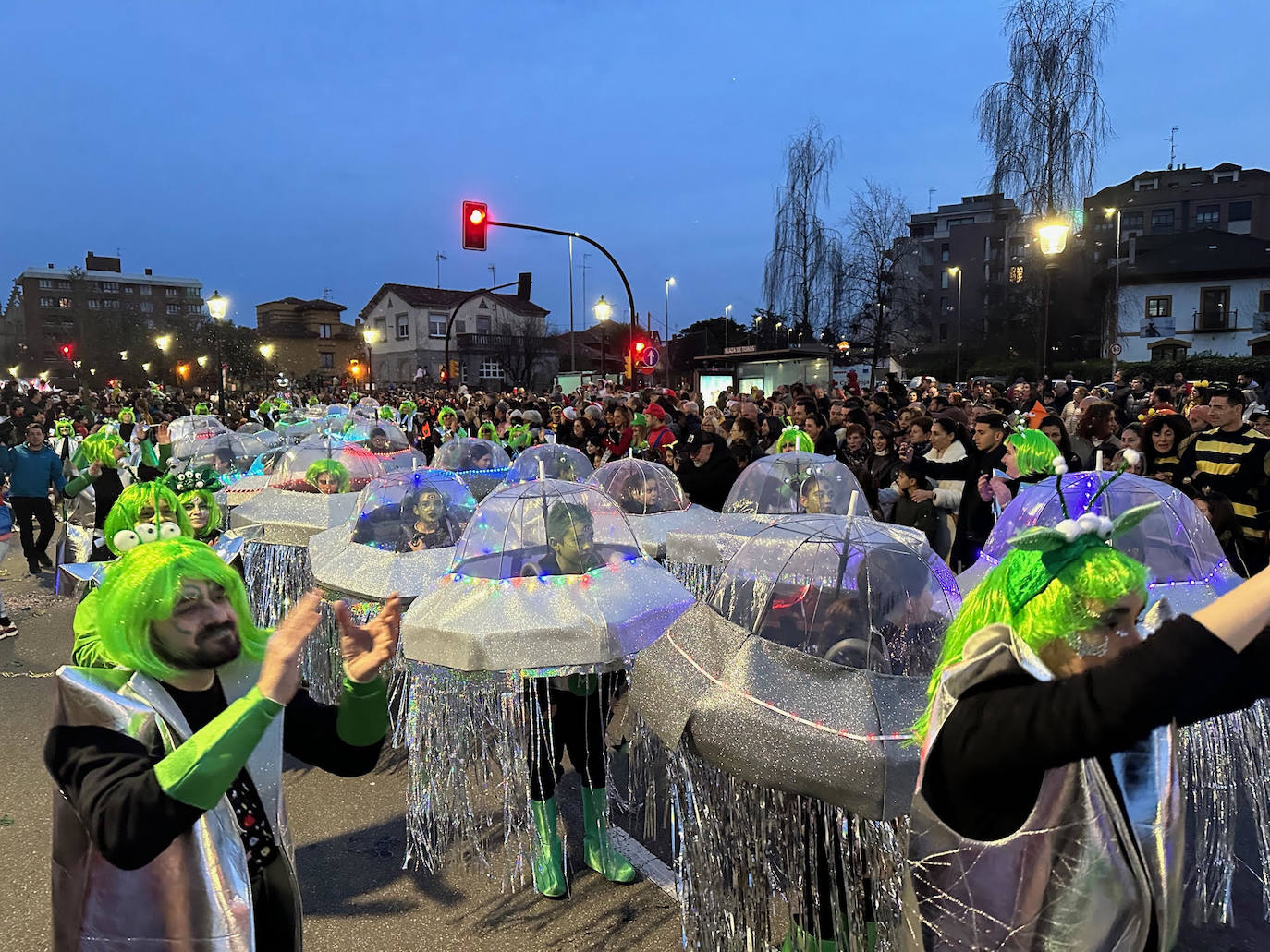 Así fue el desfile de carnaval de Gijón: una multitud y despliegue de originalidad