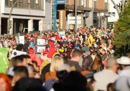 Diversión por las calles de Siero: así fue el gran desfile de carnaval