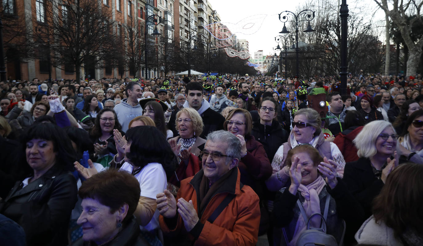 Gijón despide a su sardina y pone fin al Antroxu: todas las imágenes del Martes de Carnaval