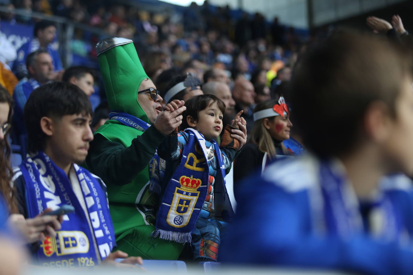 ¿Estuviste viendo el Oviedo - Burgos en el Tartiere? ¡Búscate en las fotos!