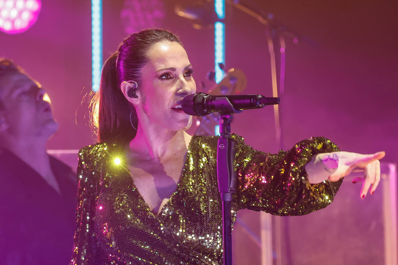 Actuación de Malú en la Laboral