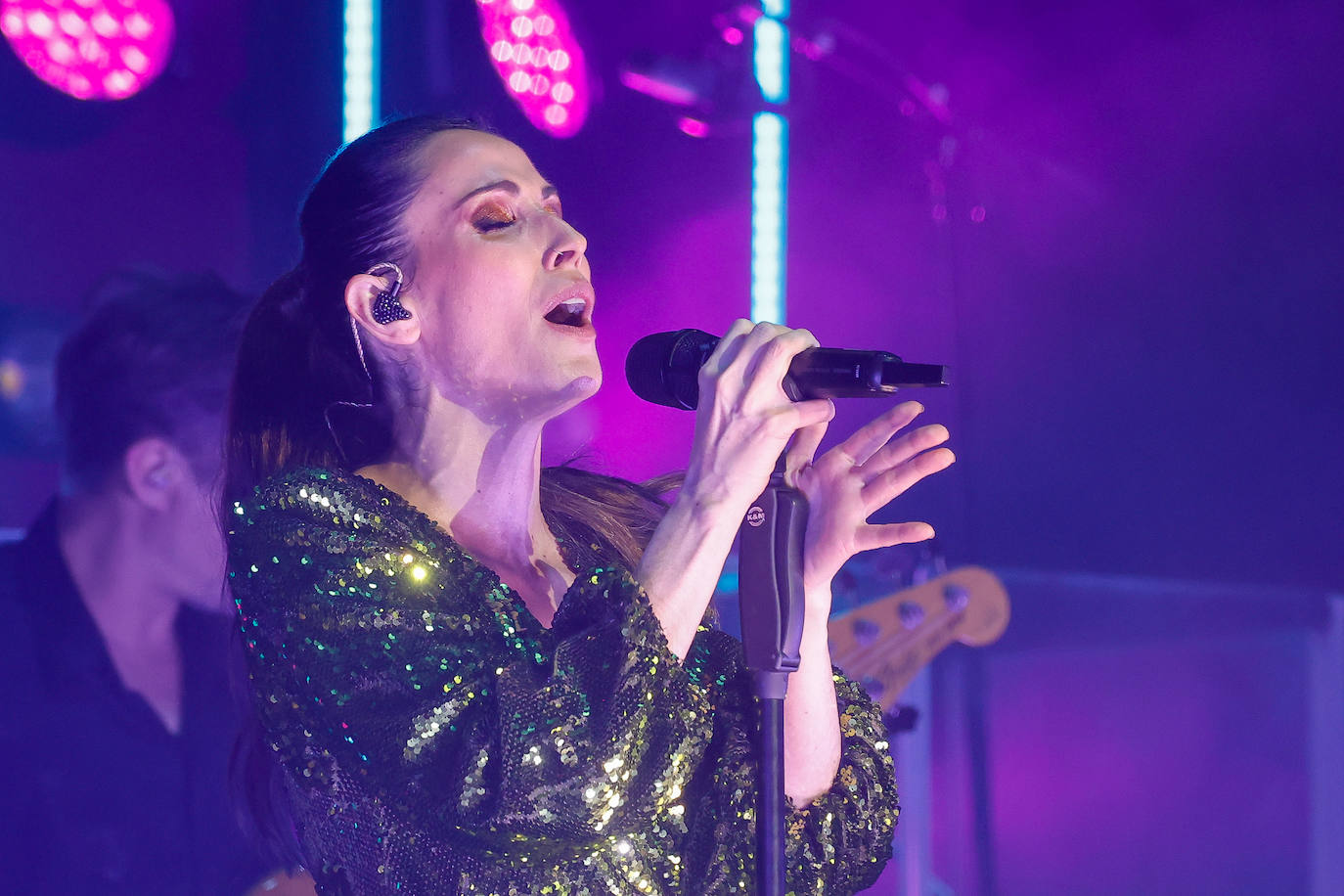 Actuación de Malú en la Laboral