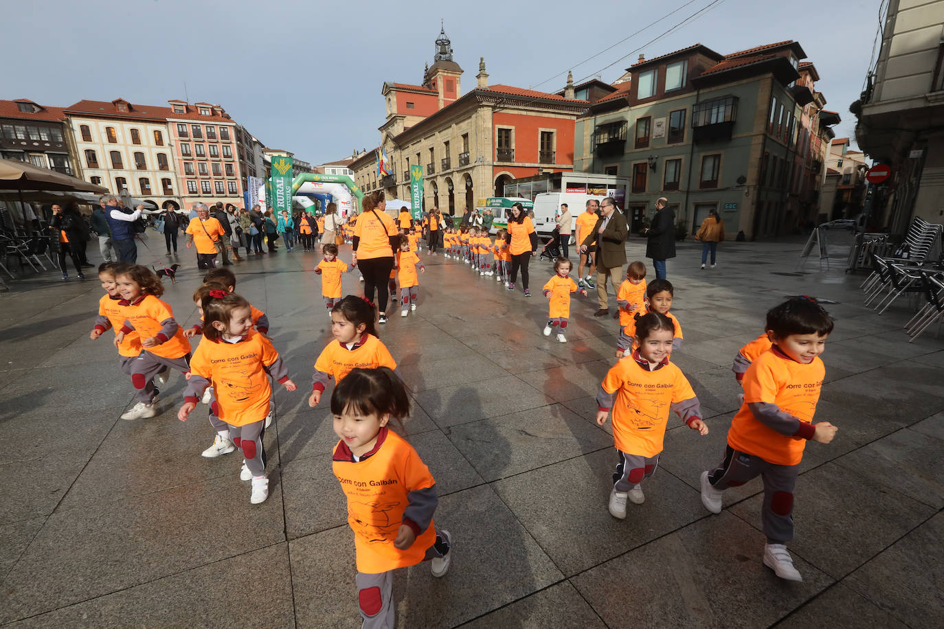 Las imágenes de la carrera Galbán en Avilés