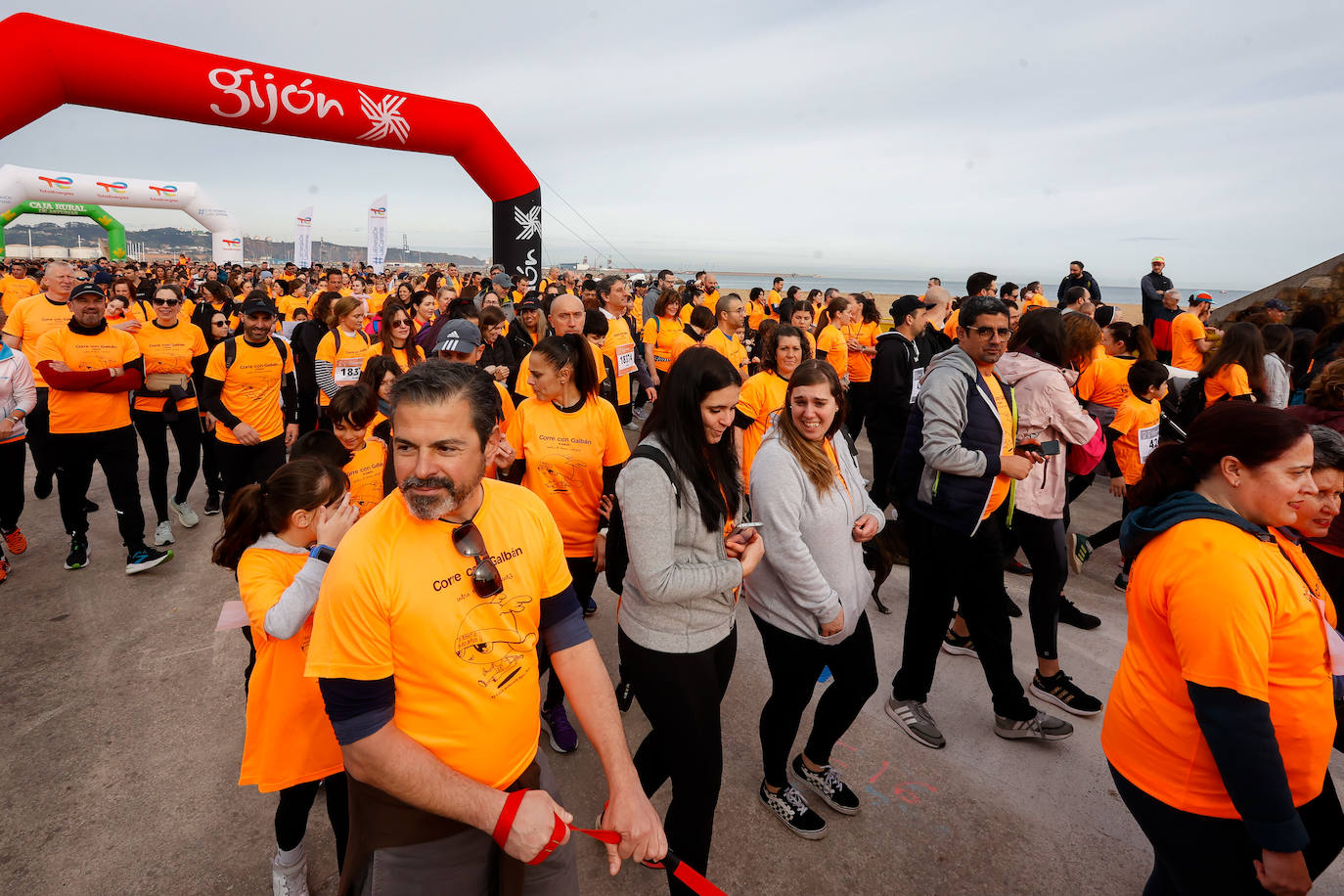 Las imágenes de la carrera Galbán en Gijón